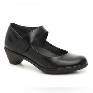 Dansko Women's Bess Black Leather Mary Jane Clog in size 41